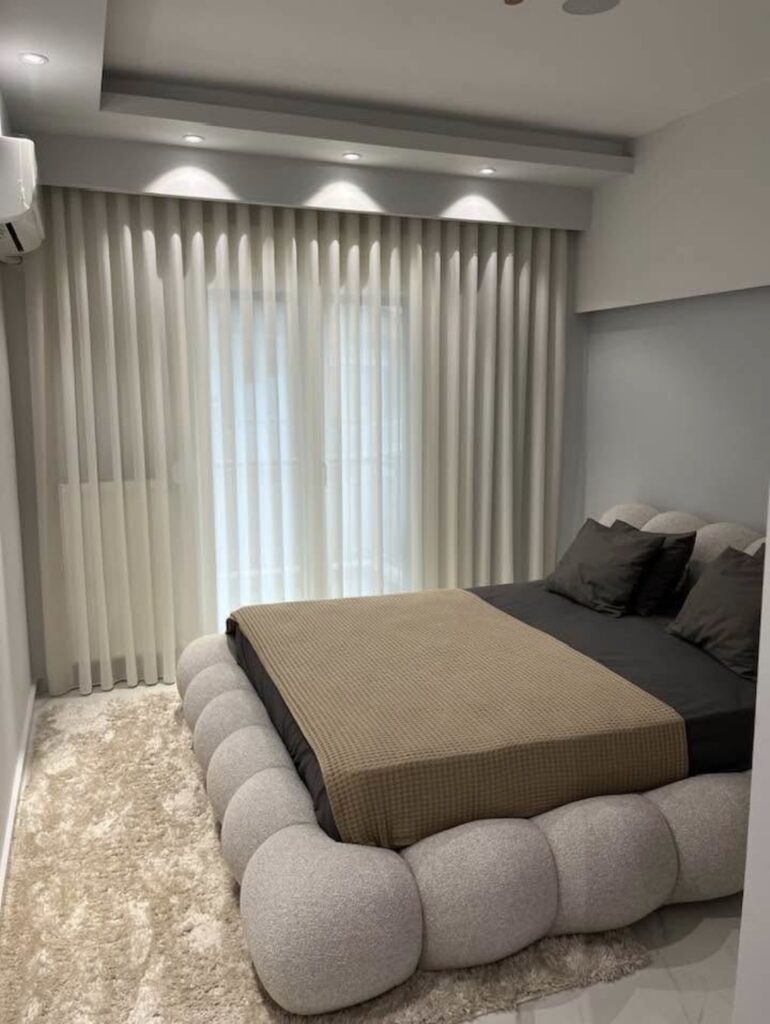 κουρτίνα-wave-σε-κρεβατοκάμαρα-τοποθετημένη-από-το-nani-nani-home