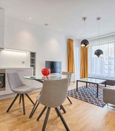 κουρτίνες-κουζίνας-τοποθετημένες-σε-διαμέρισμα-στη-θεσσαλονίκη