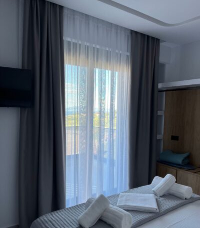 blackout-ξενοδοχείου-ραμμένα-και τοποθετημένα-από-το-nani-nani-home