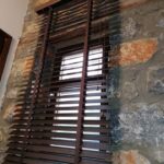 ξύλινα-στόρια-στη-θεσσαλονίκη-σε-παράθυρο-nani-nani-home